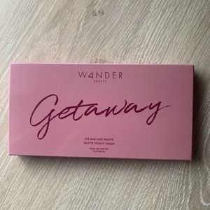 Wander Beauty Getaway eye and face palette